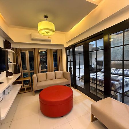 Luxury Condo At Forbeswood Parklane The Fort Bgc Makati City Luaran gambar