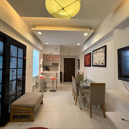 Luxury Condo At Forbeswood Parklane The Fort Bgc Makati City Luaran gambar