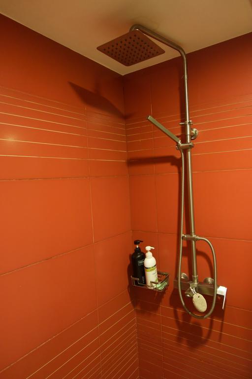 Luxury Condo At Forbeswood Parklane The Fort Bgc Makati City Bilik gambar