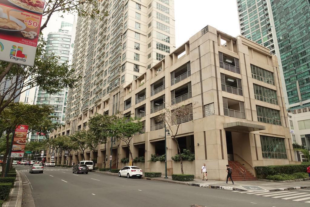 Luxury Condo At Forbeswood Parklane The Fort Bgc Makati City Luaran gambar