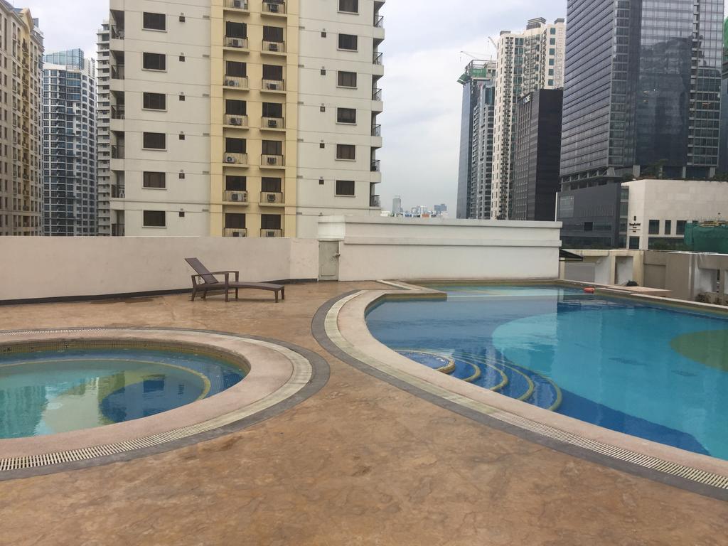 Luxury Condo At Forbeswood Parklane The Fort Bgc Makati City Luaran gambar