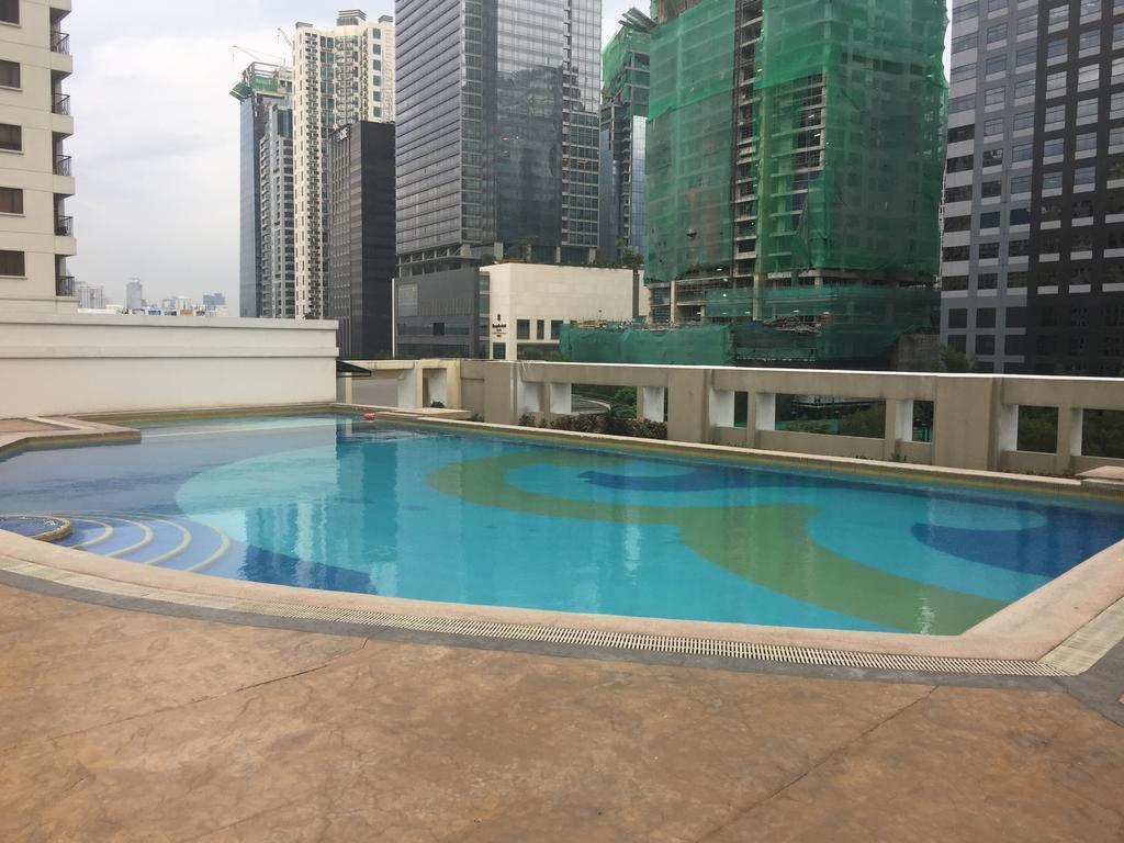 Luxury Condo At Forbeswood Parklane The Fort Bgc Makati City Luaran gambar